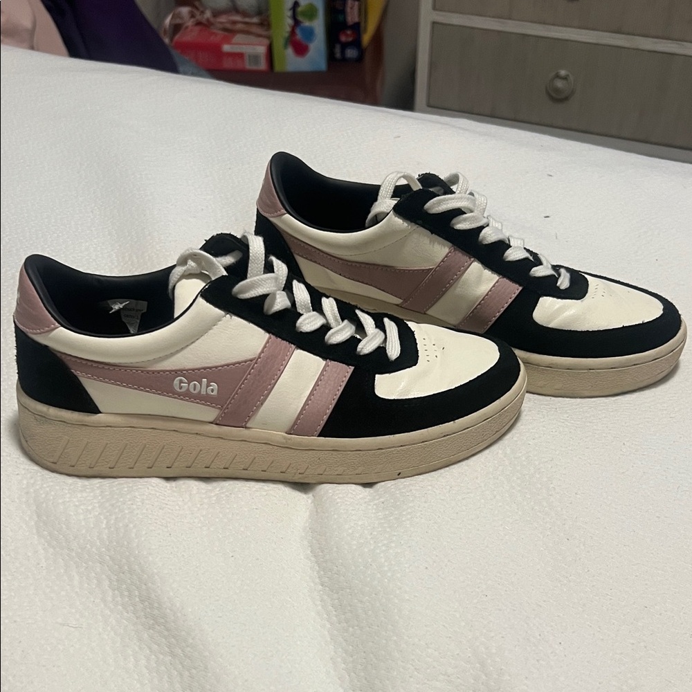 Gola Women's Cream and Pink Sneakers